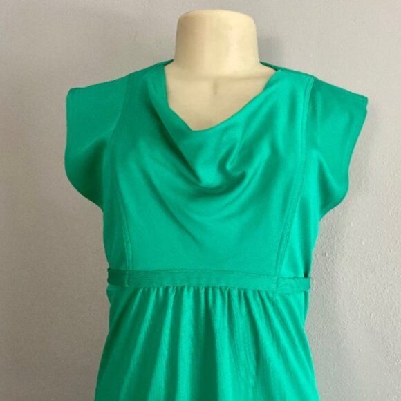 Vintage 70s Summer dress With attached belt in green size S short sleeves. - Picture 5 of 10